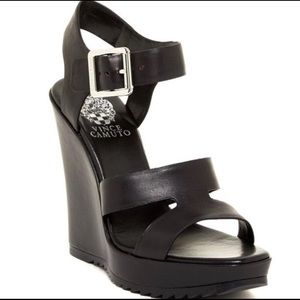 Vince Camuto gestina black wedges